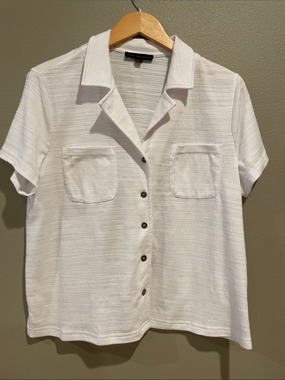 Jane and Delancey White Ribbed Short Sleeve Top